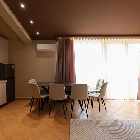 Appartement Rooftop With Balcony Next To Fafa