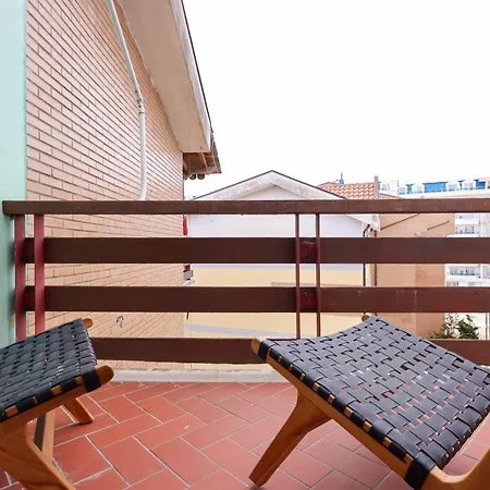 Appartement Rooftop With Balcony Next To Fafa Golem (Tirana)