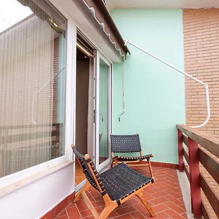 Rooftop With Balcony Next To Fafa * Golem (Tirana)